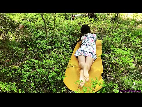 ❤️ Tinder 上的陌生人在樹林裡自慰我的陰部並熱情地亂搞 超級色情 在我們